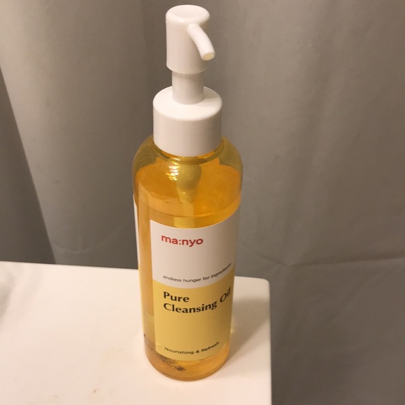 ma:nyo Pure Cleansing Oil - Picture 2 of 4